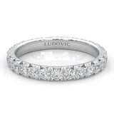 l'Amulette Exotique Moissanite Eternity Ring