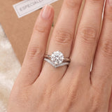 Ludovic Moissanite Wedding Band™ II