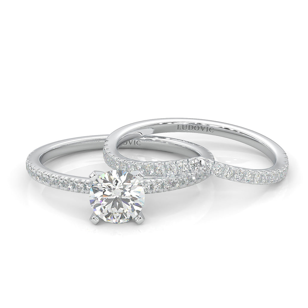 The Curved Swan Moissanite Wedding Set