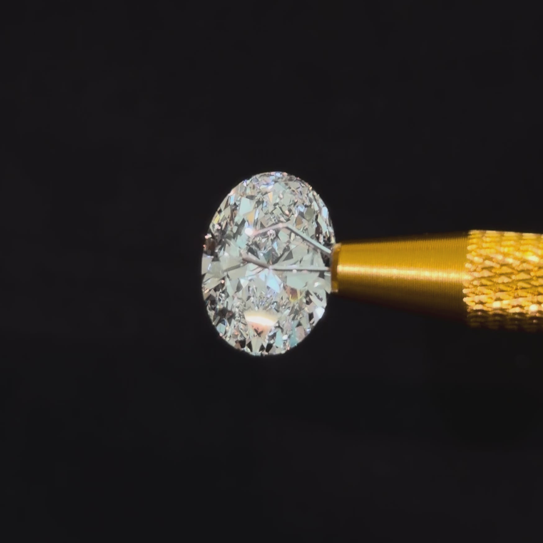 Video of actual 8.09 ct oval lab-grown diamond, IGI LG823646561