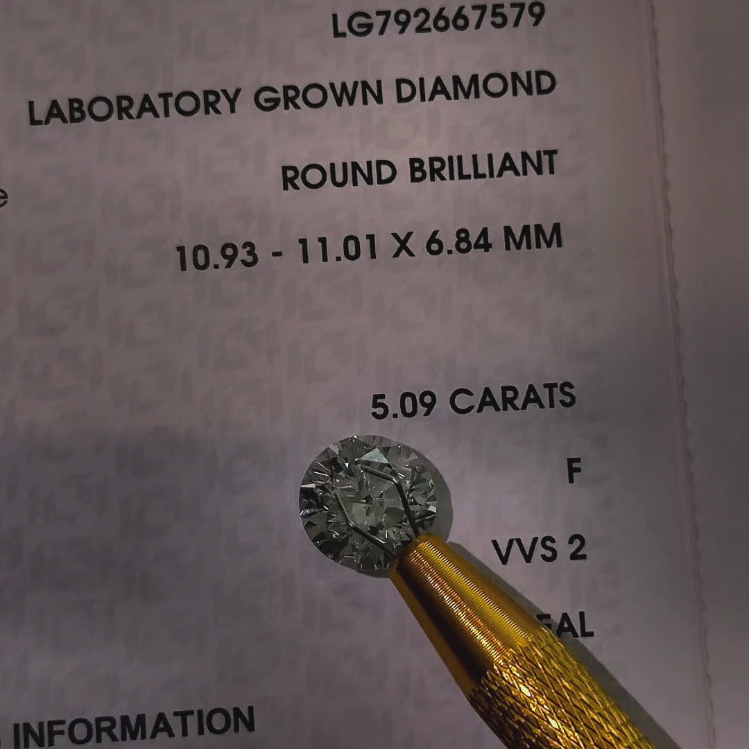 Video of actual 5.09 ct round lab-grown diamond, IGI LG792667579