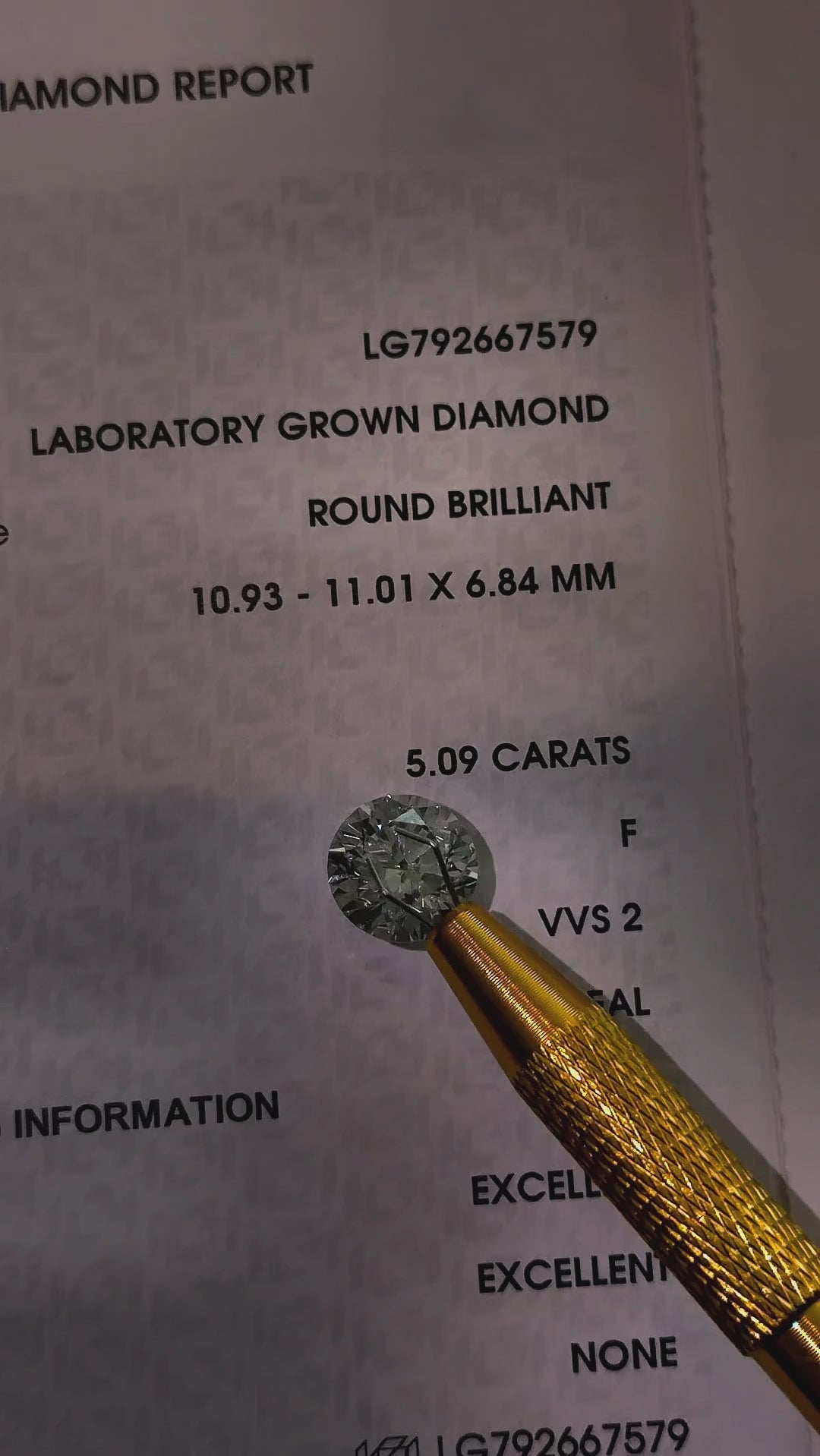 Video of actual 5.09 ct round lab-grown diamond, IGI LG792667579