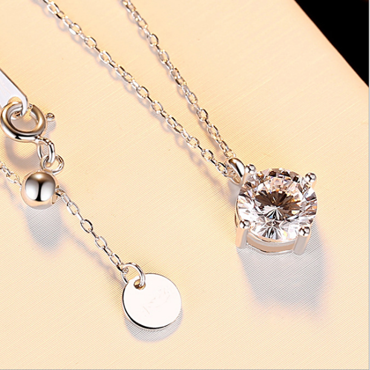 4 Prongs Ludovic Moissanite Pendant™ - Ludovic Shop