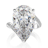 la Broche Vertueuse Moissanite Engagement Ring